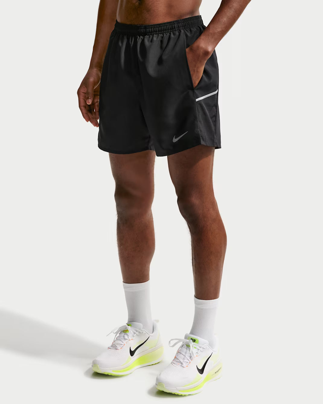 Nike pantaloncino running uomo Miler da 13 cm 2 in 1 con Dri-FIT IF2044-010 nero