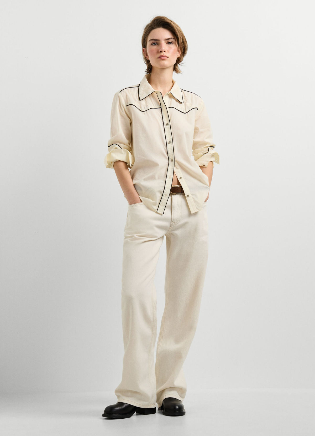 Pepe Jeans camicia da donna con profili ricamati PL3051570 panna