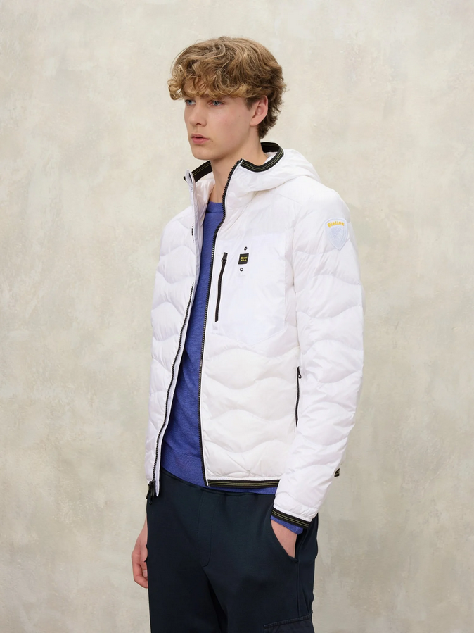 Blauer uomo piumino leggero ad onda  con cappuccio e tasca 26SBLUC03177-006719 100 Bianco