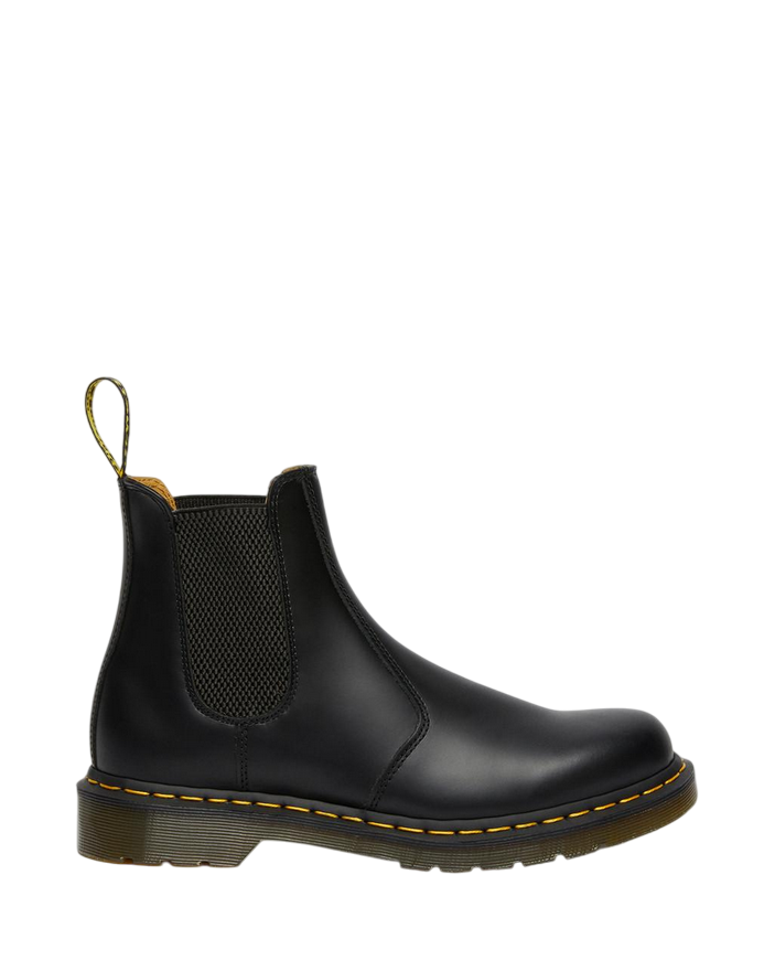 Dr. Martens – Stivaletti Chelsea 2976 22227001 Nero | Pelle Smooth, Cuciture Gialle Iconiche, Comfort Everyday Unisex