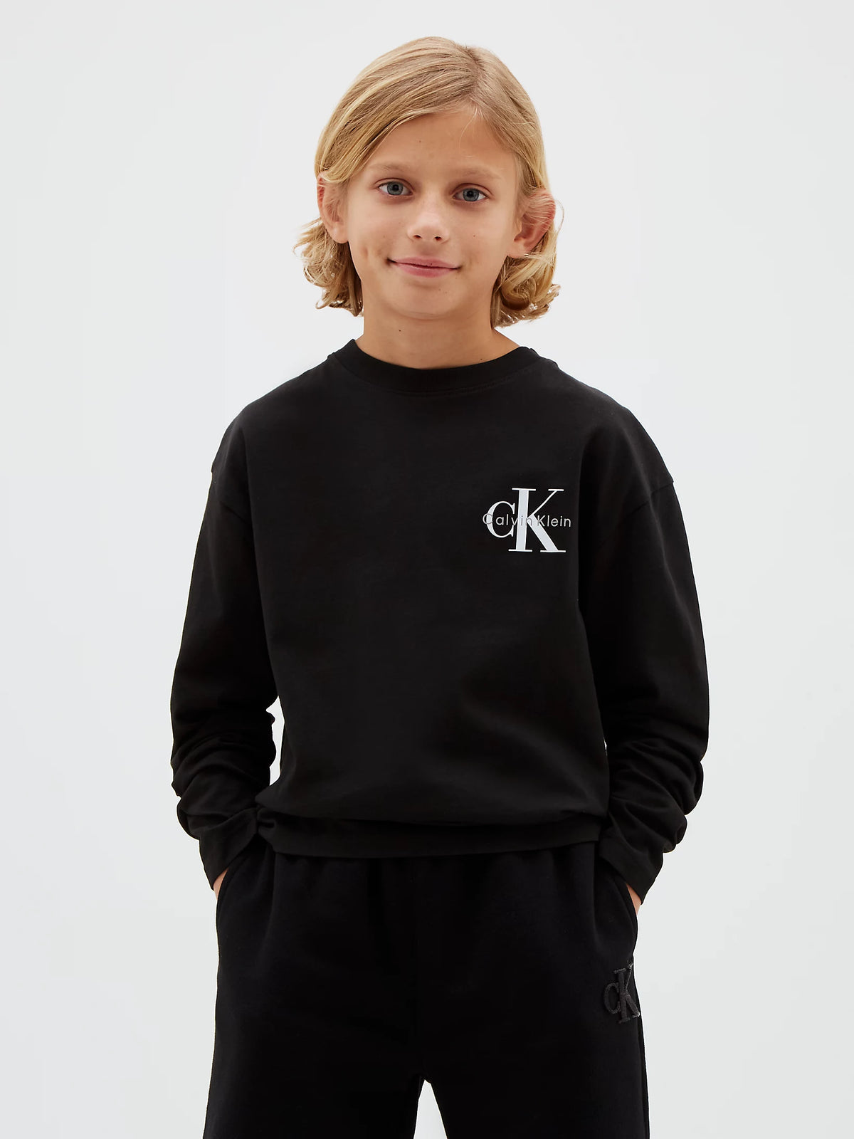 Calvin Klein T-shirt a maniche lunghe con logo bambino LV1CKTJA17 BEH nero