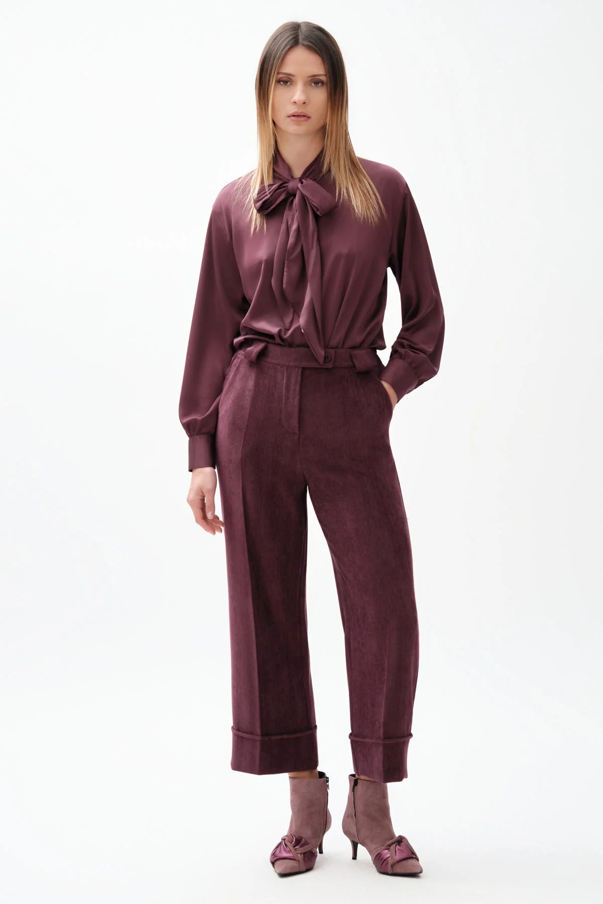 Griffai camicia da donna in raso con foulard DGF7582 bordeaux